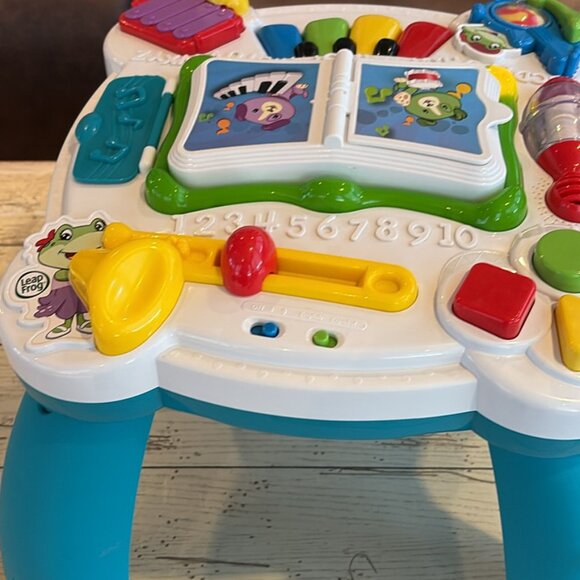 LeapFrog Learn and Groove Musical Table - Picture 2 of 12
